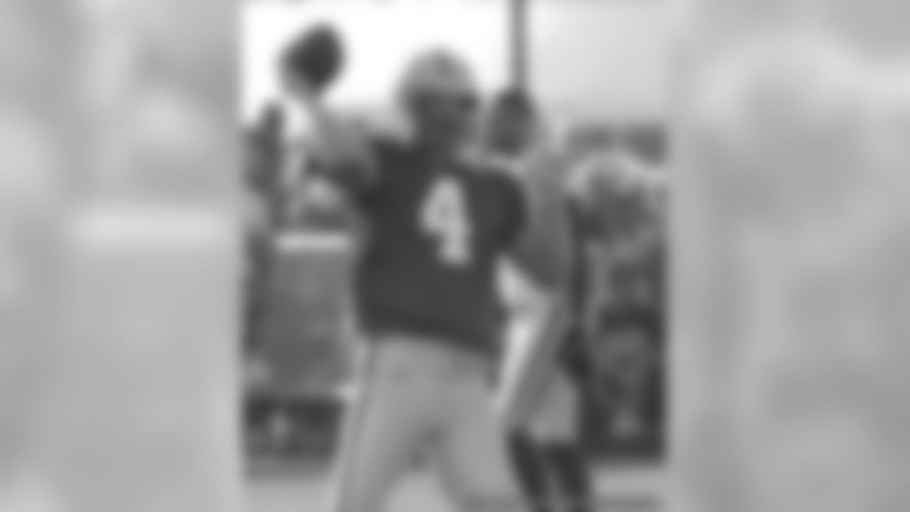 QB Brett Favre