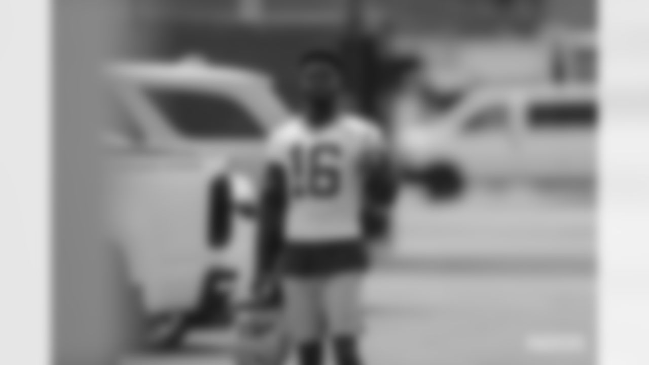 WR Robert Foster