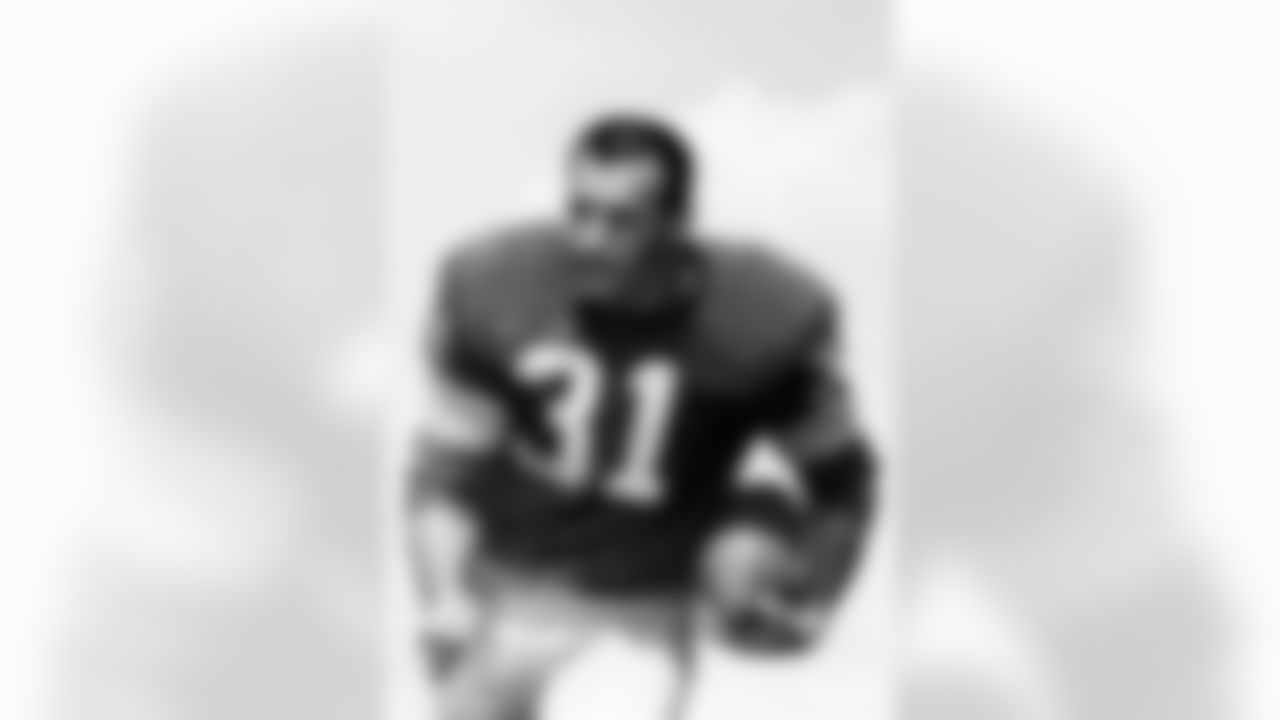 RB Jim Taylor (1958-66)