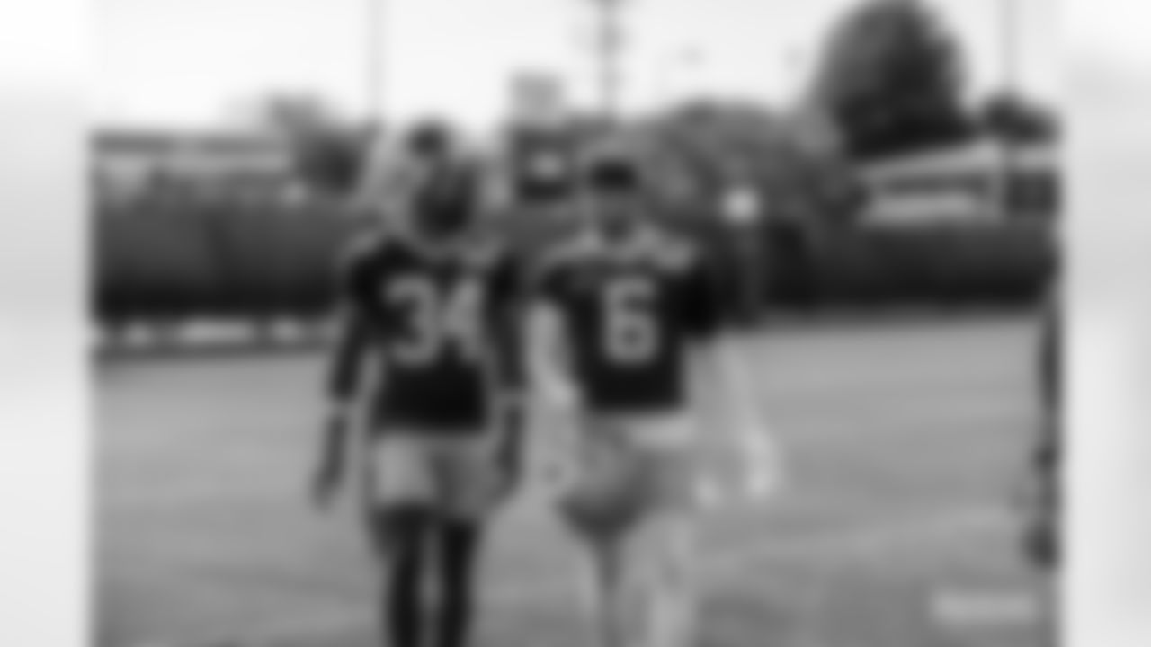 220908-evan-siegle-practice-256073