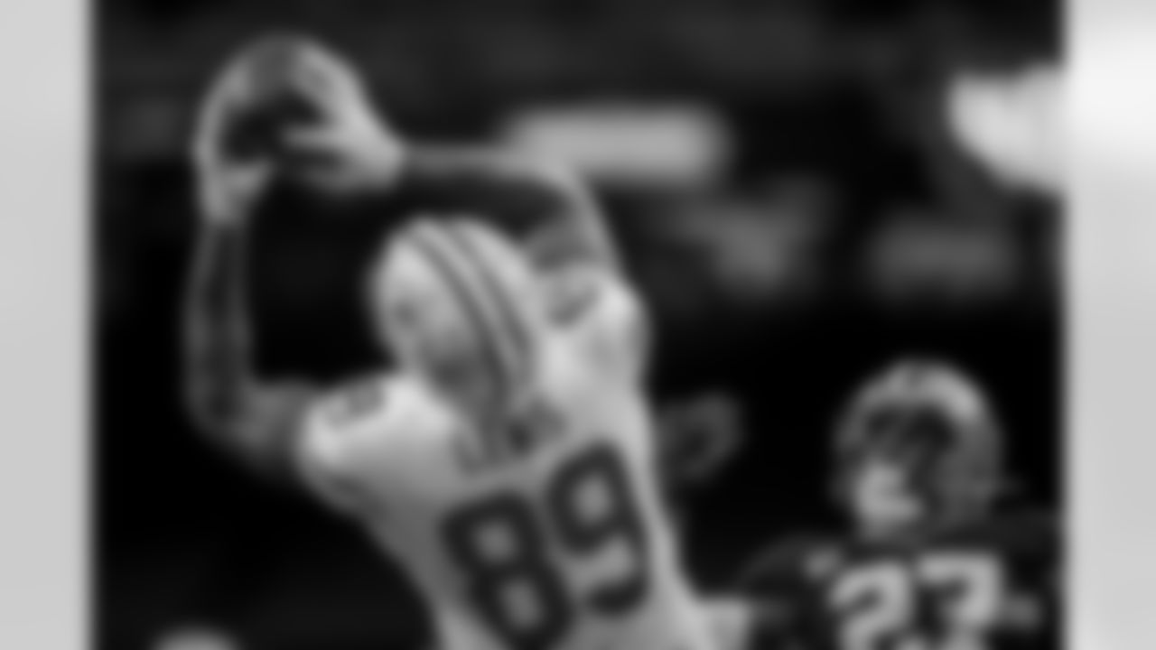 TE Marcedes Lewis