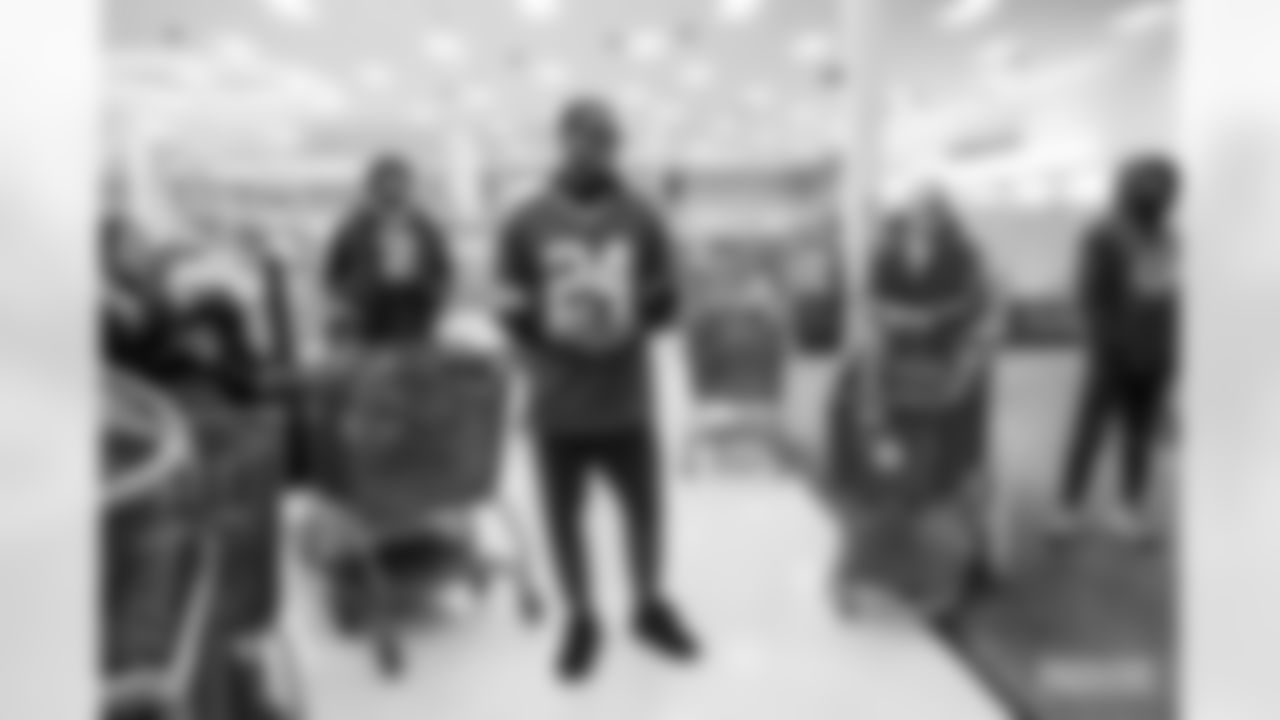 221215-tariq-target-shopping-2560001
