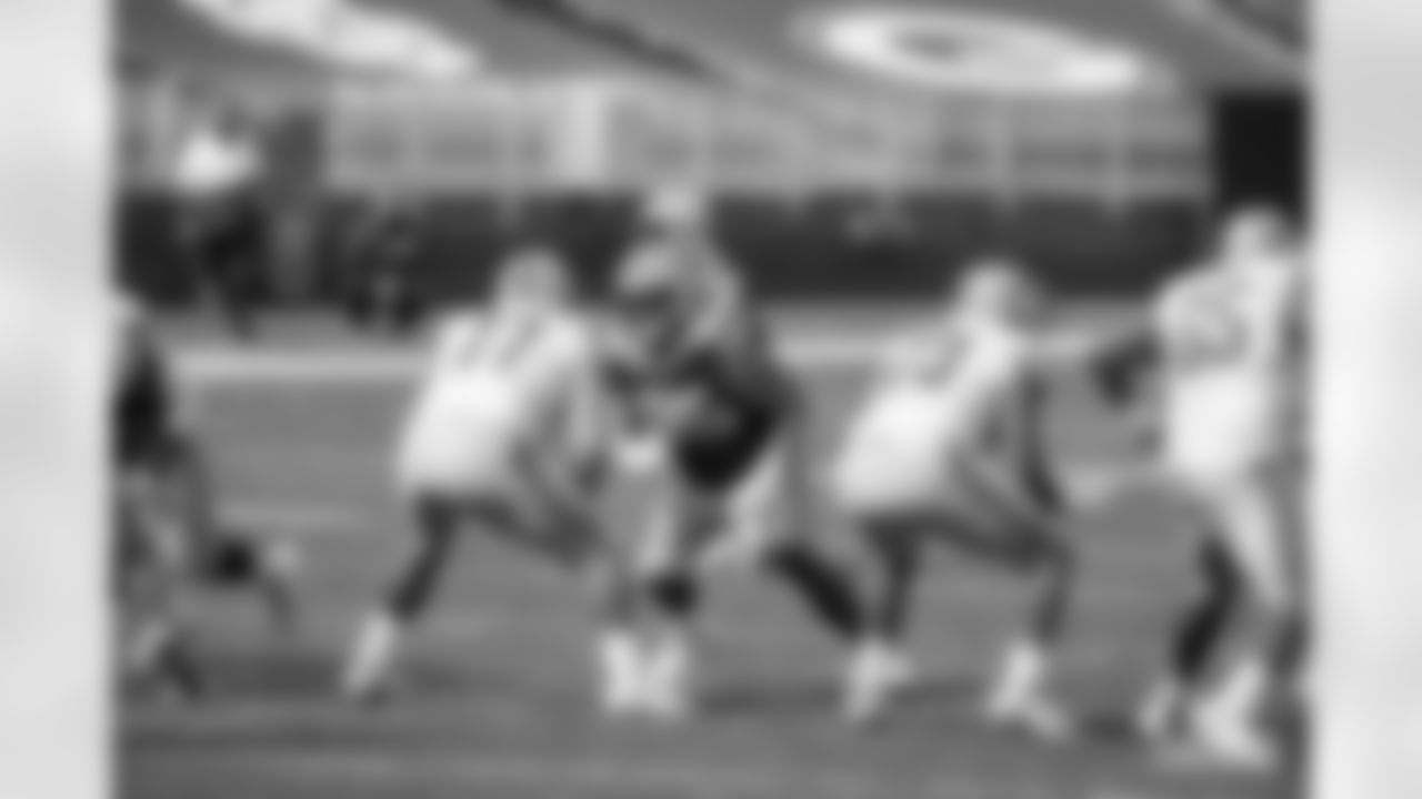 DL Tyler Lancaster