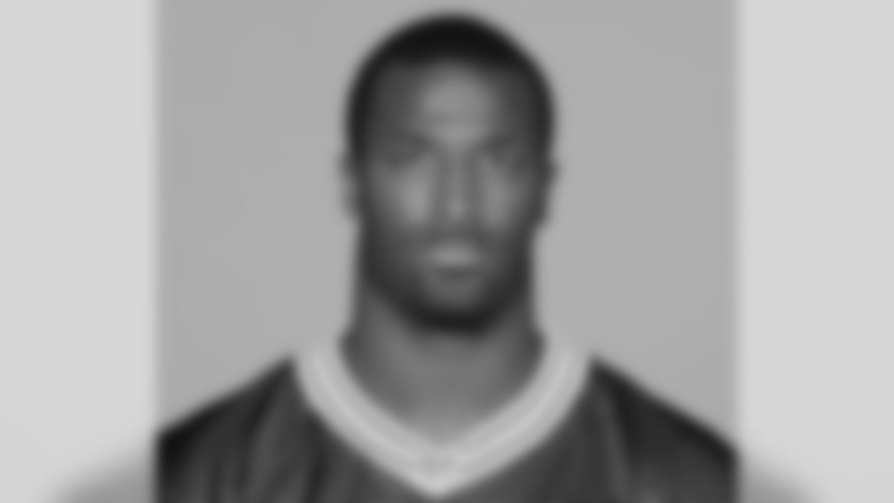89 — WR James Jones