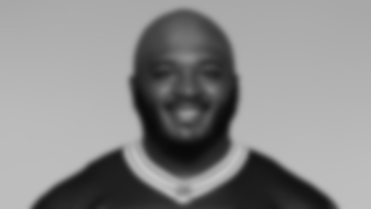 OL Elgton Jenkins