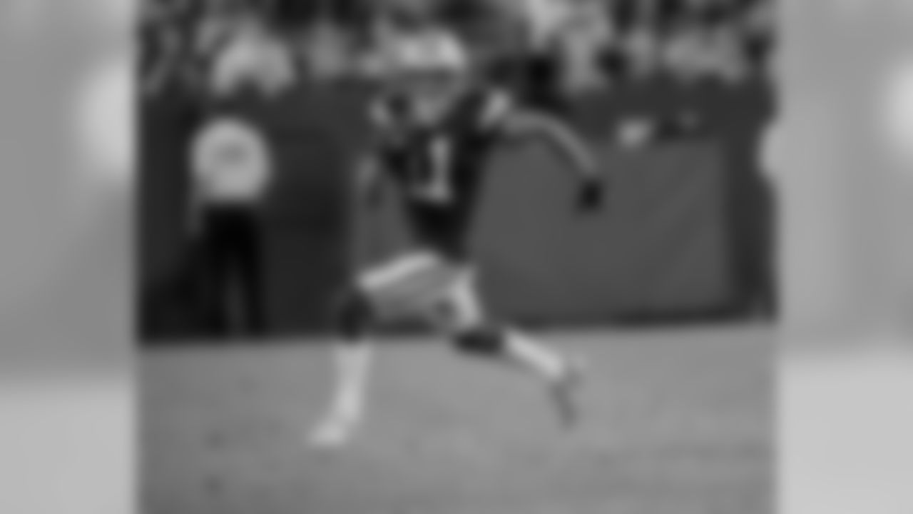 11 — WR Trevor Davis