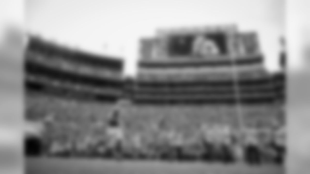181001-packers-bills-game-wilson-005