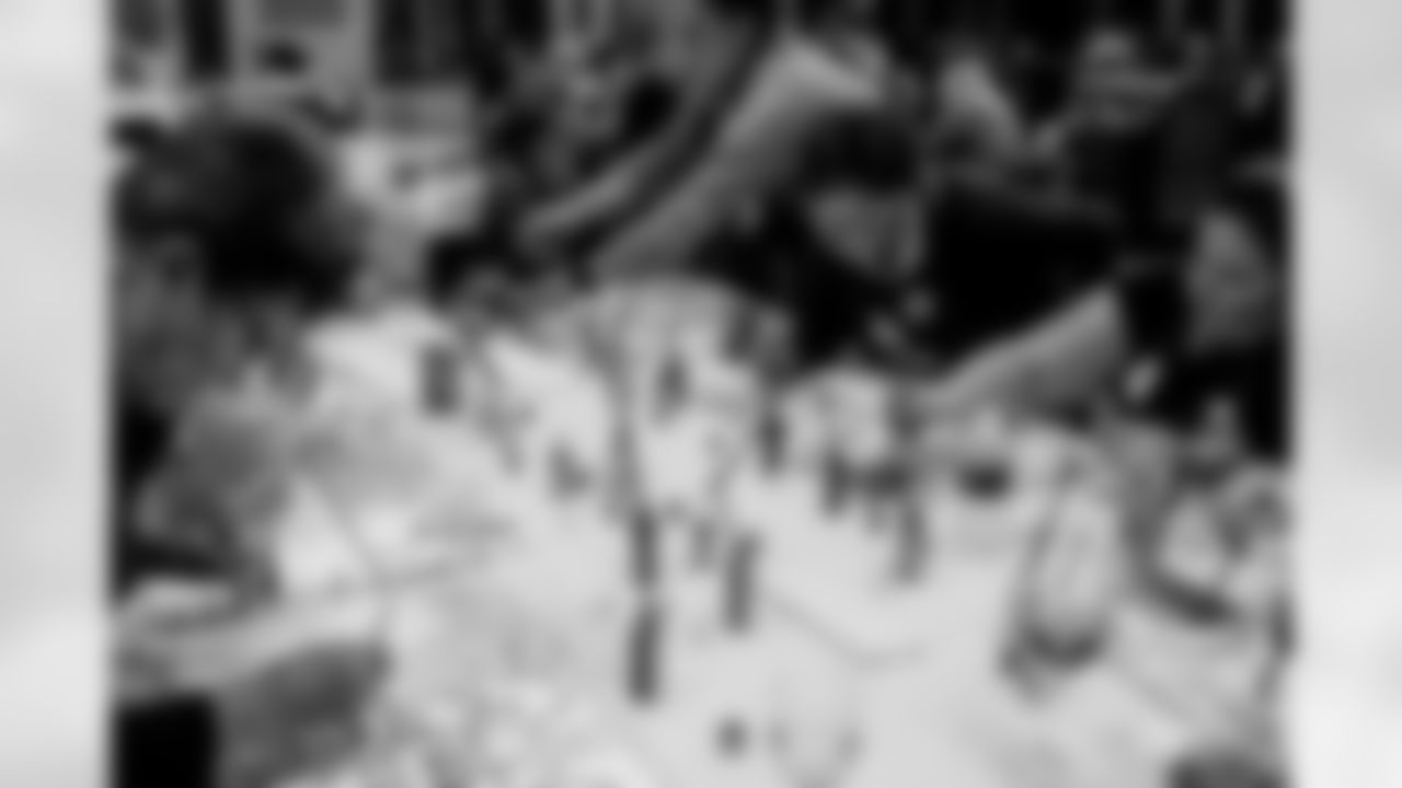 221025-ladies-of-lambeau-2560032