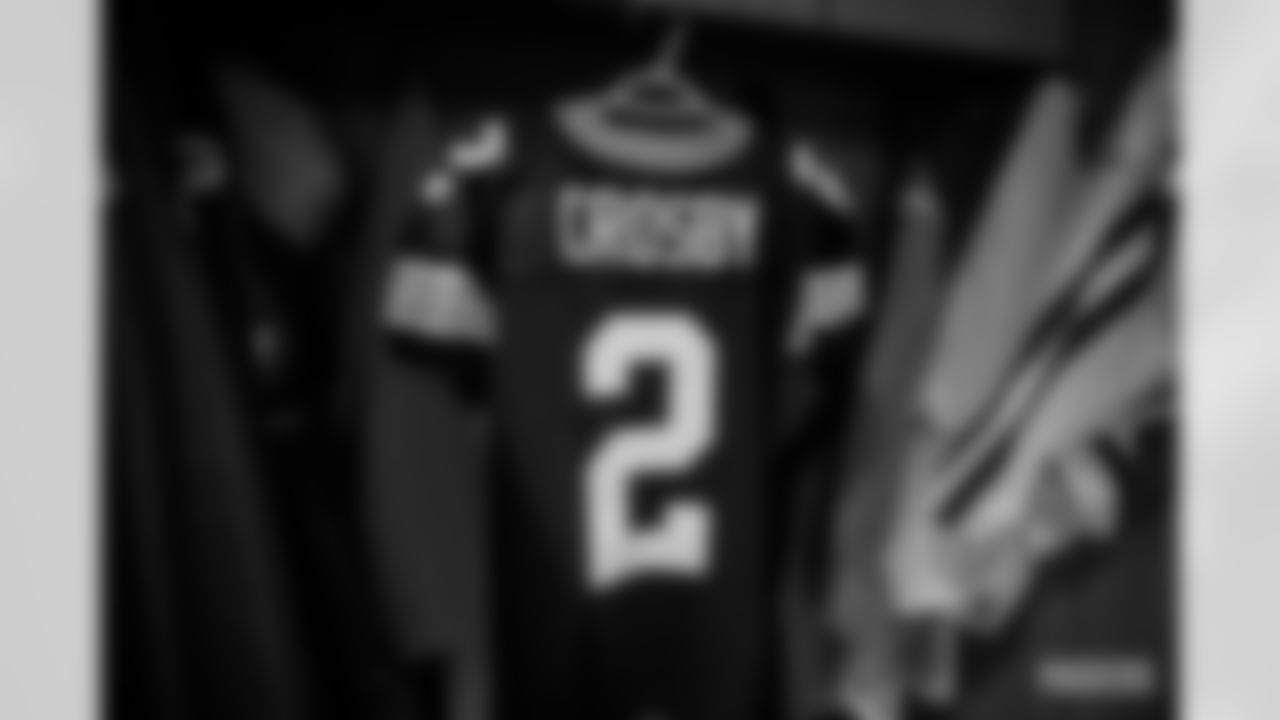 210920-locker-room-gallery-256005