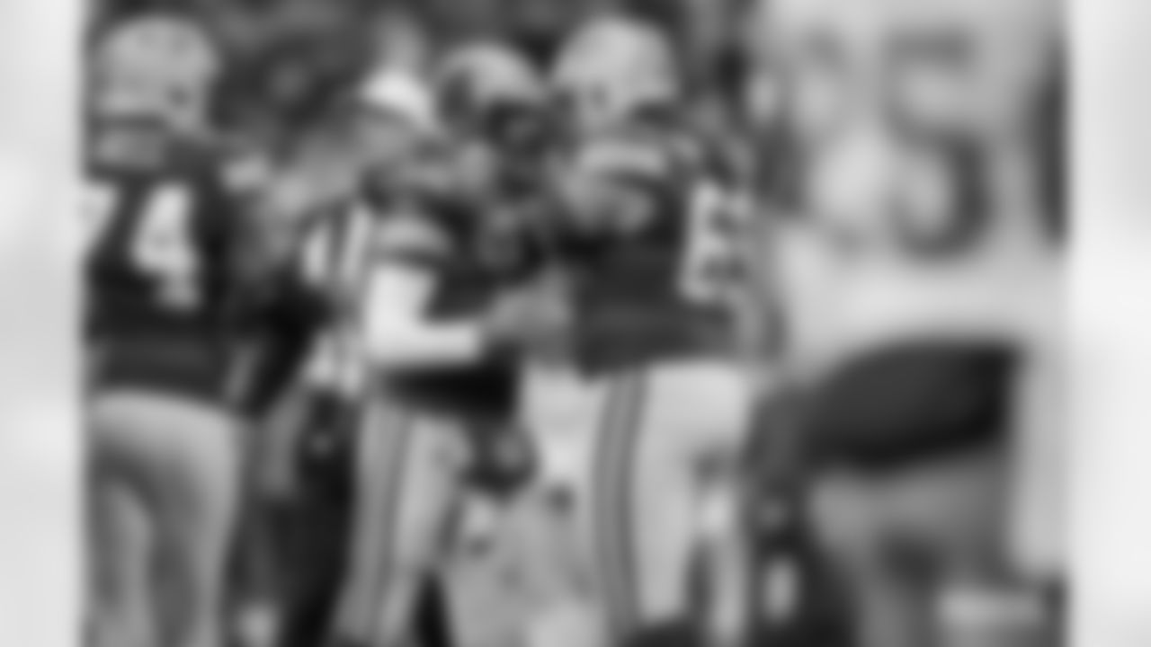 T David Bakhtiari