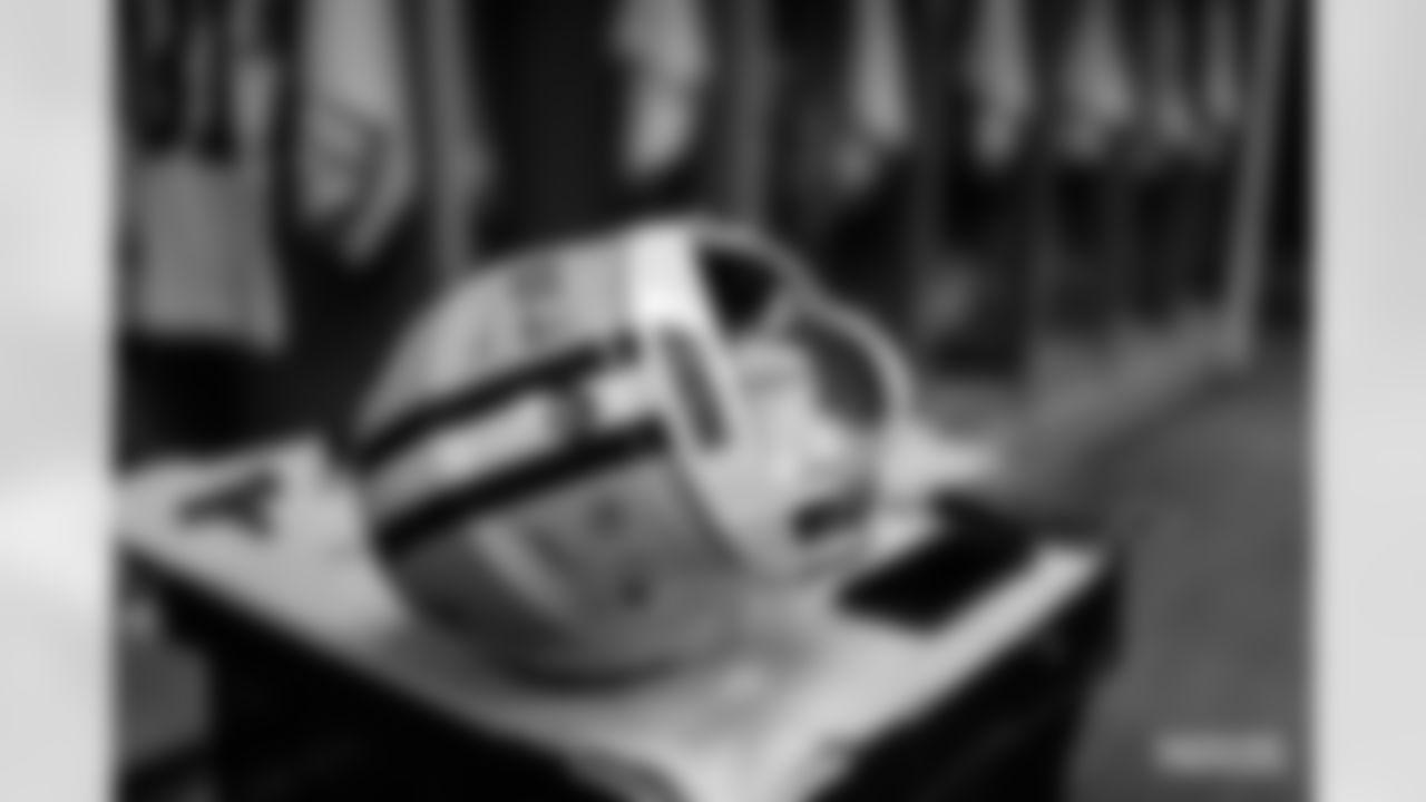 211028-locker-room-gallery-256003
