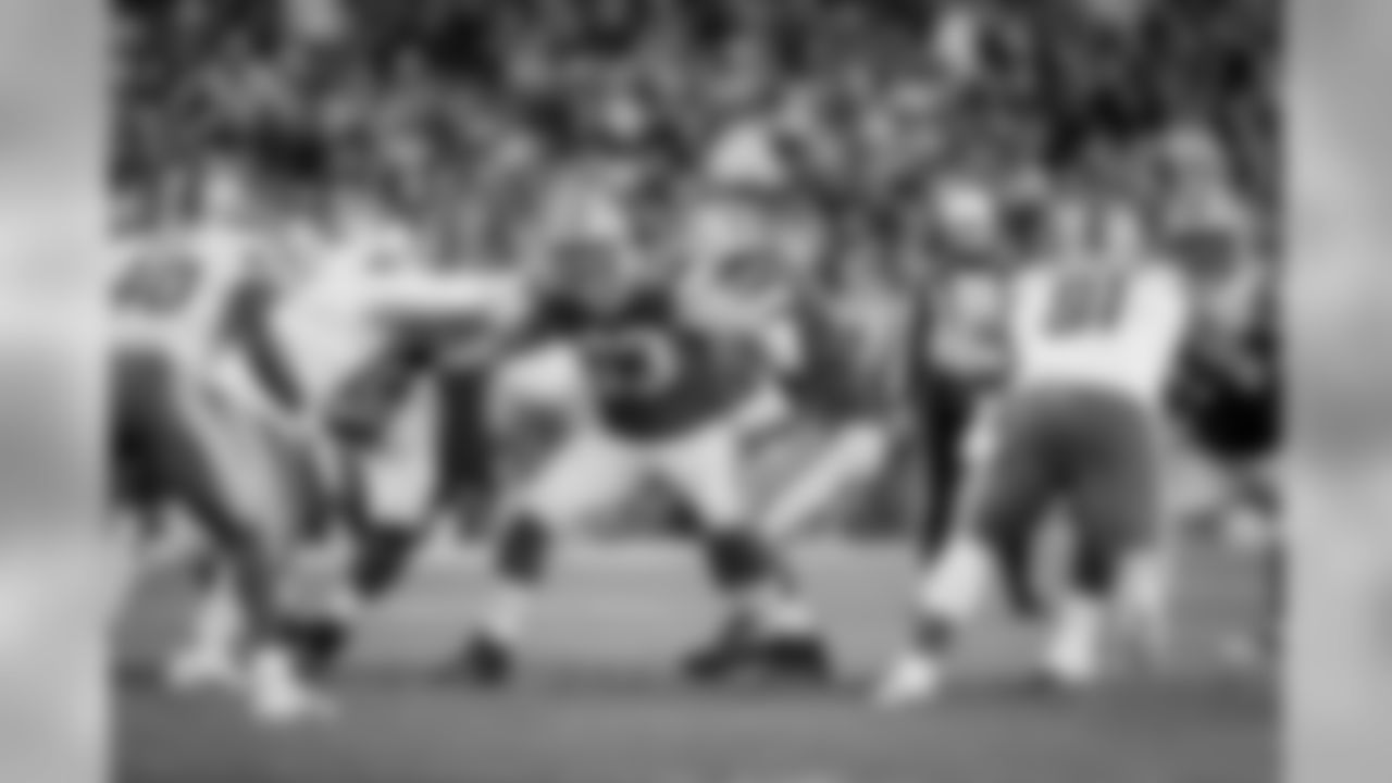 180727-corey-linsley-birthday-01