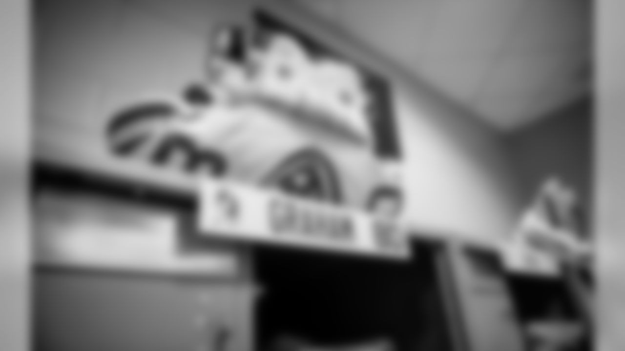 191201-packers-locker-room-bobber-WM-3