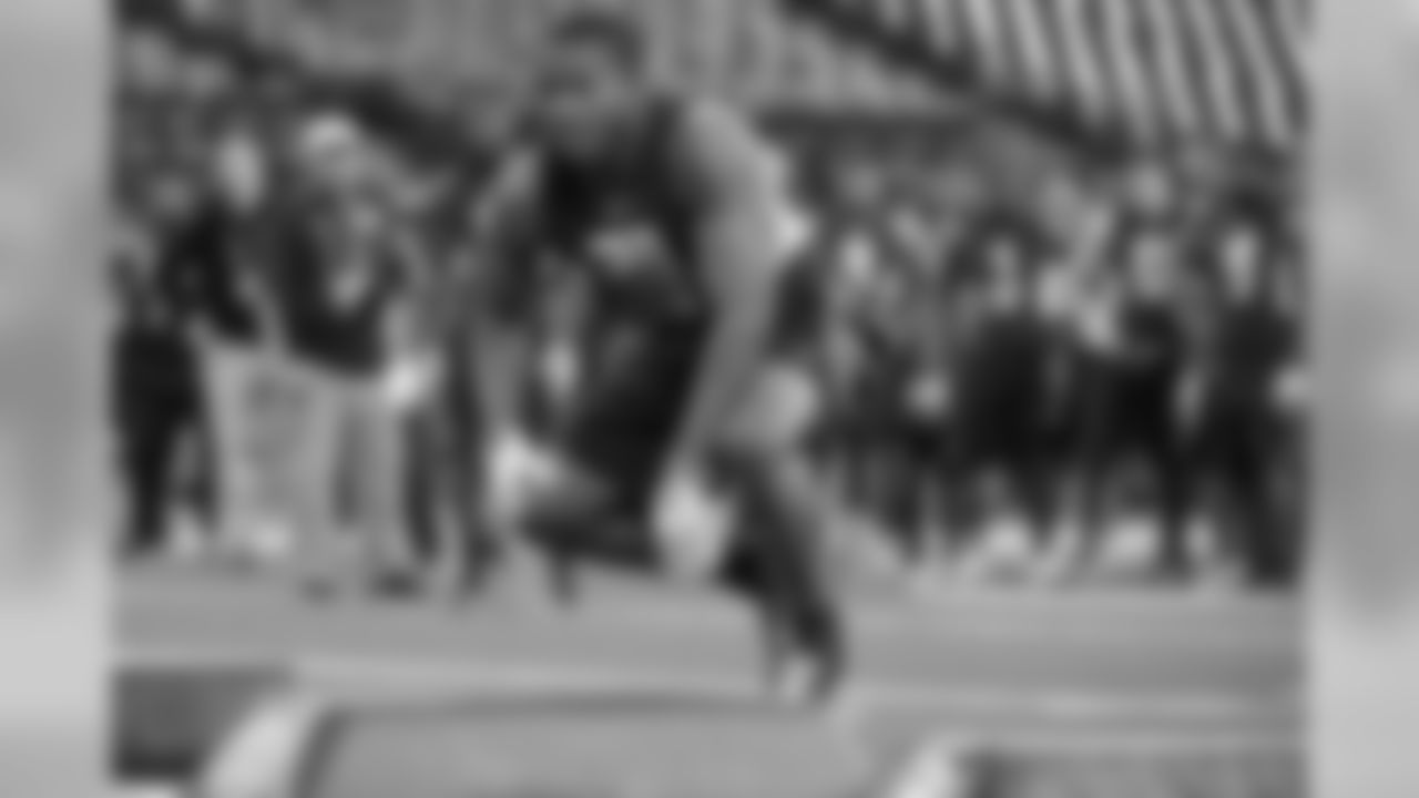 LB- Darron Lee