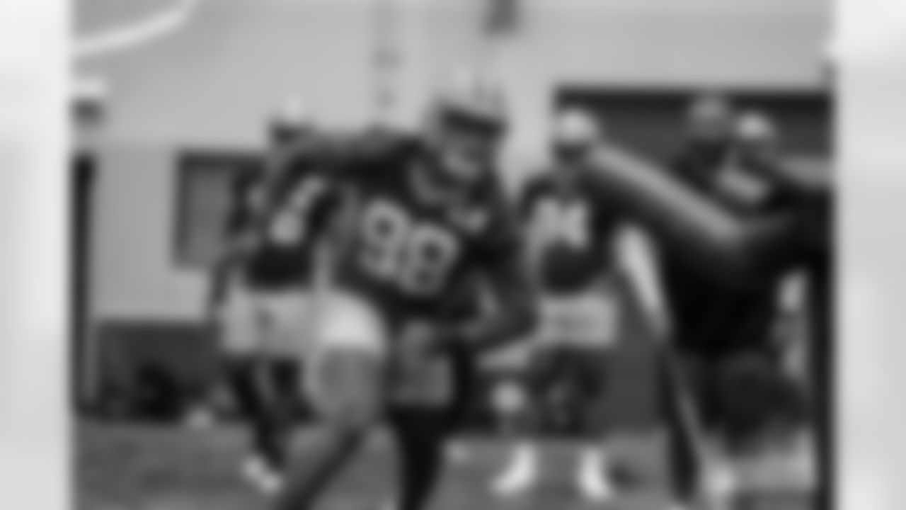 230506-minicamp-practice-gallery-2560-83