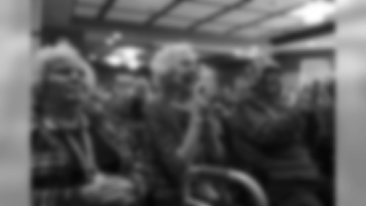 190412-tailgate-tour-deerfield-sr-living-08