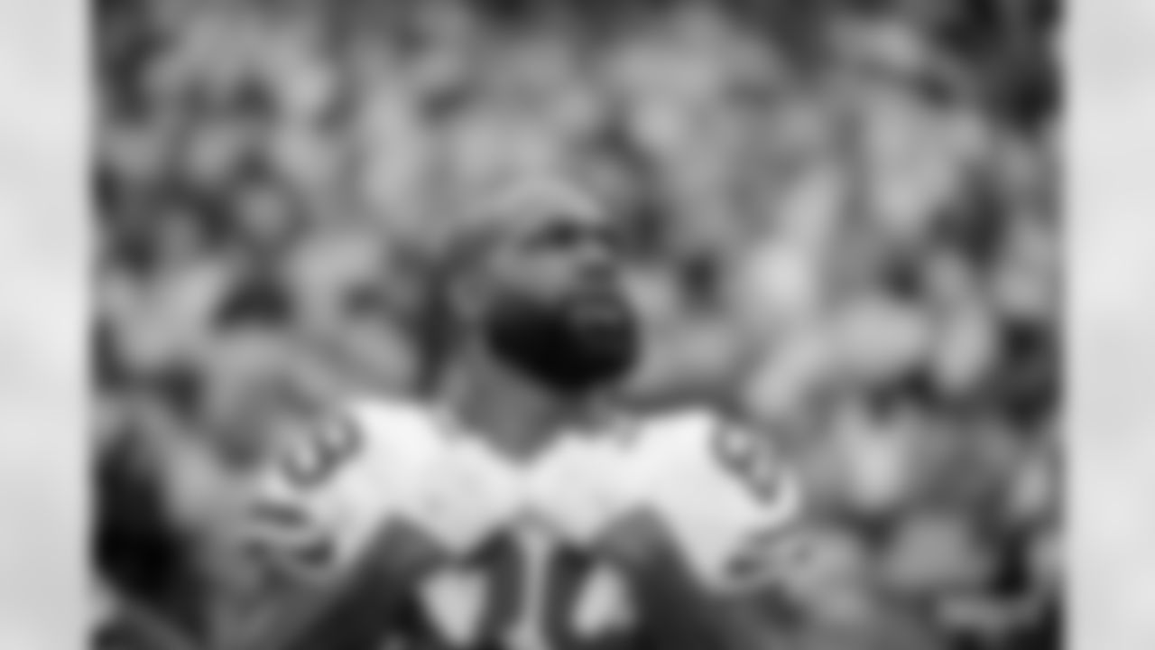 TE Marcedes Lewis