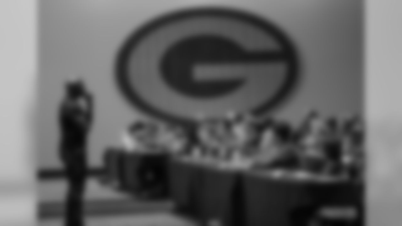 Lambeau Field hosts Day 2 of 'Empower' leadership event.
