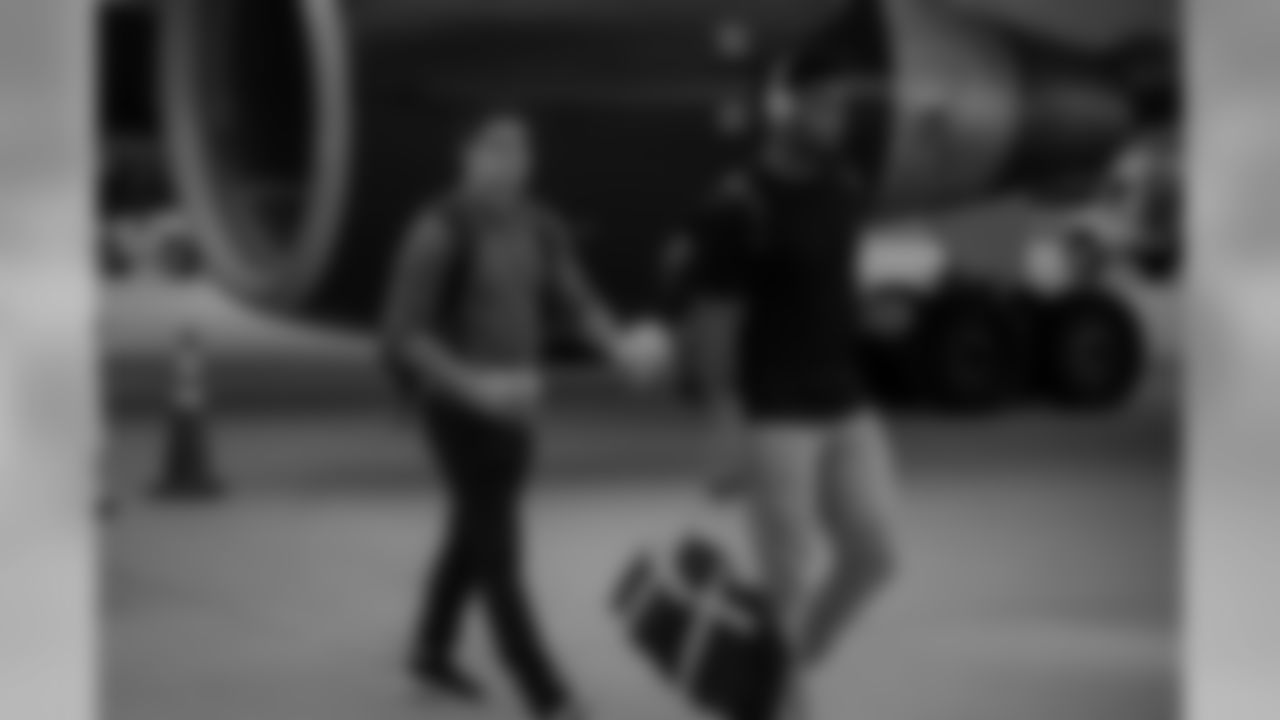 180922-packers-arrive-DC-hartwig-27