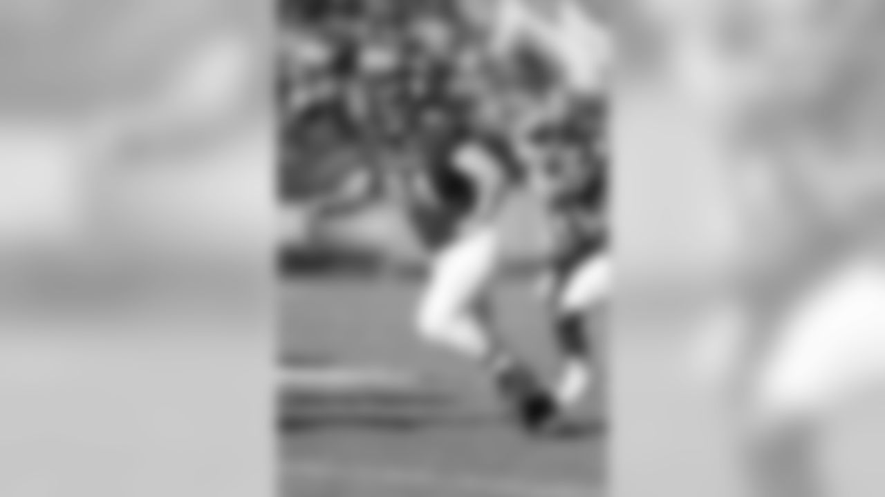 Dean Lowry - #94 - Northwestern