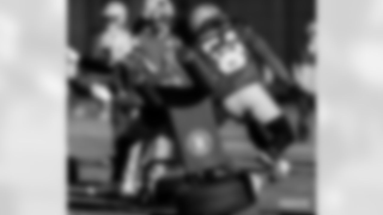 221201-evan-practice-gallery-2560025