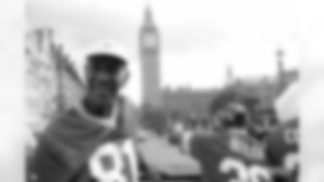 221007-london-bus-trip-2560040