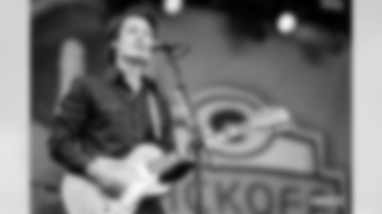 220917-concert-photos-2560006