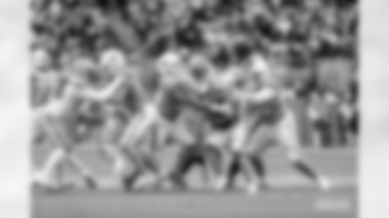 221225-packers-dolphins-siegle-WM-195