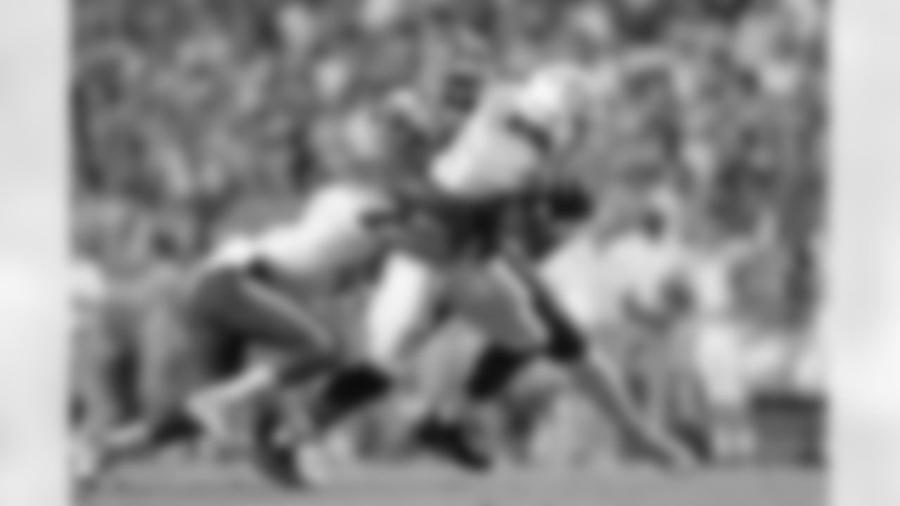 93 - DL T.J. Slaton, Florida