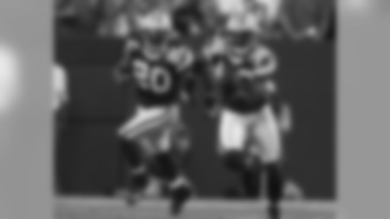 Atari Bigby, Nick Collins