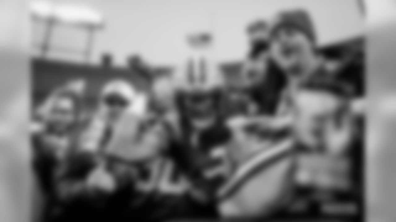 191202-jones-birthday-42