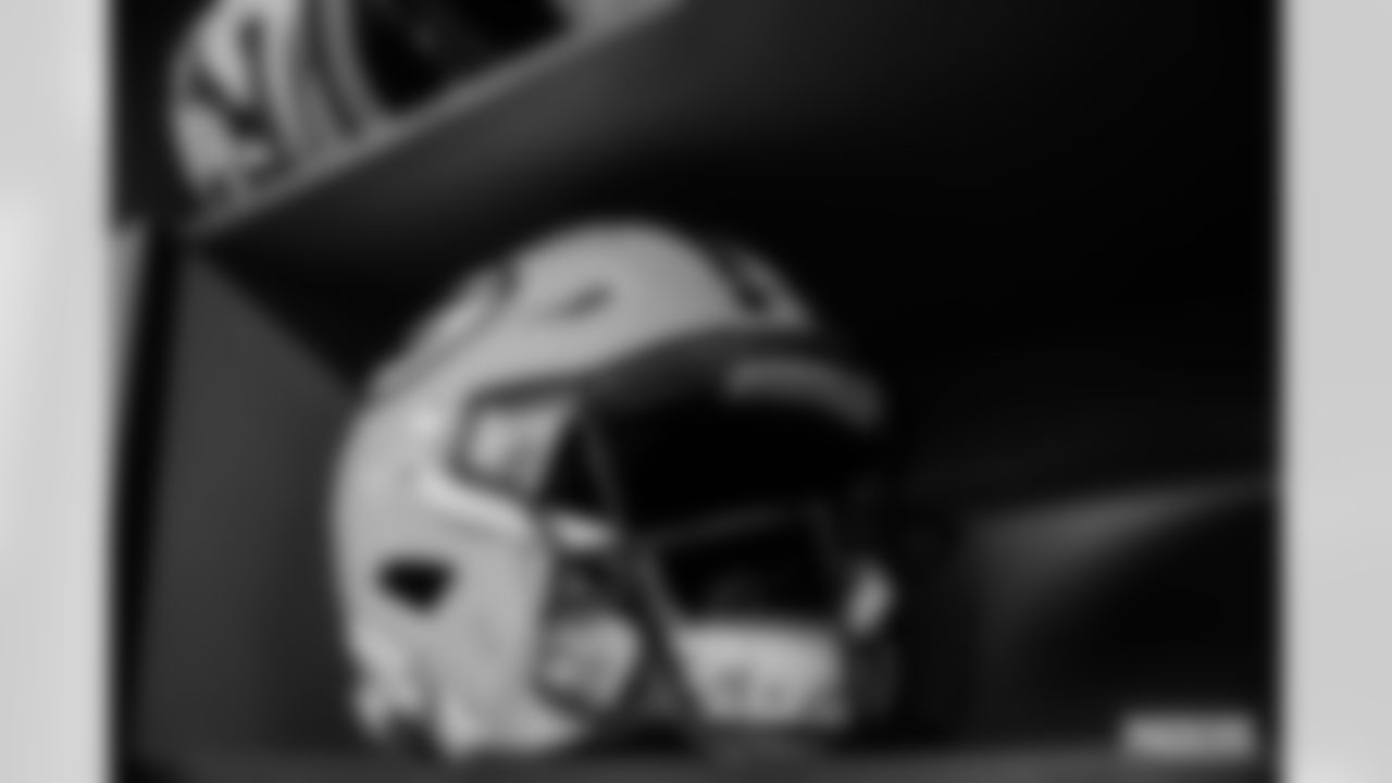 220812-locker-room-hartwig-WM-006