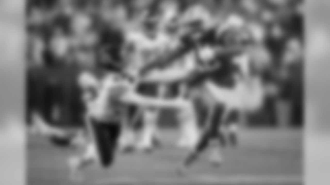He set a franchise rookie record with 1,616 combined yards (375 receiving, 5 rushing, 941 kickoff return, 295 punt return).