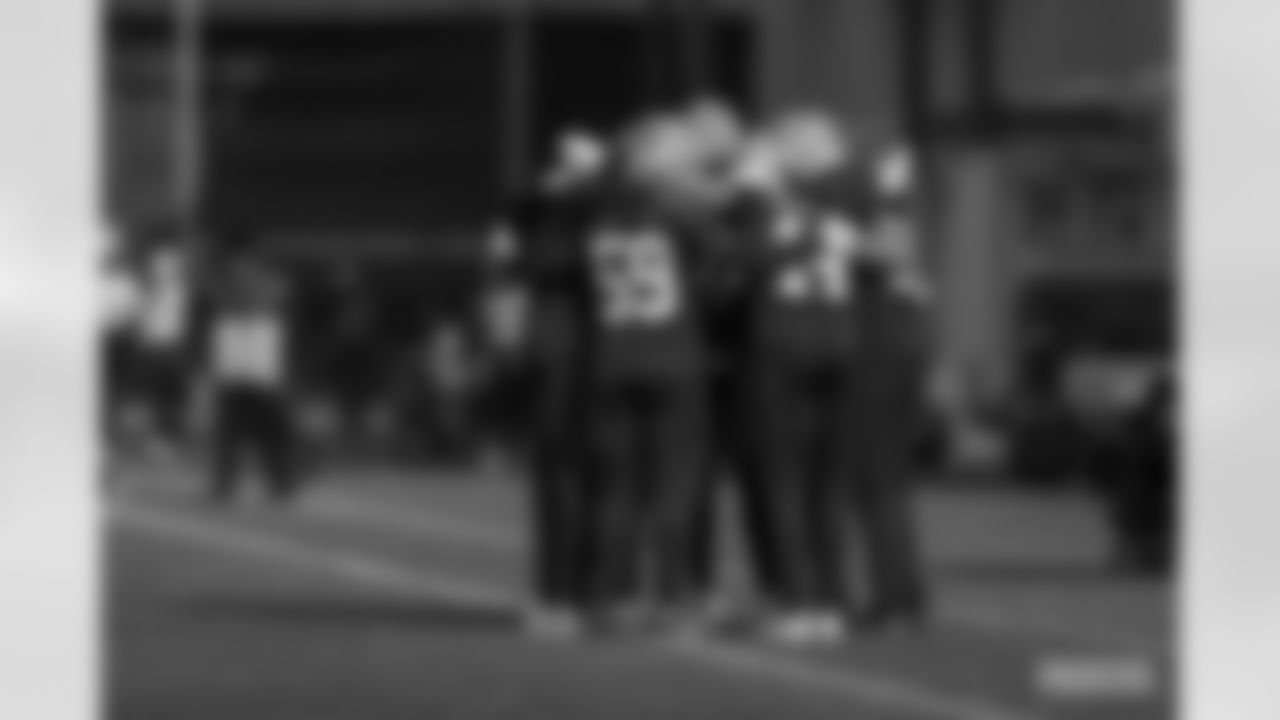 Defensive huddle