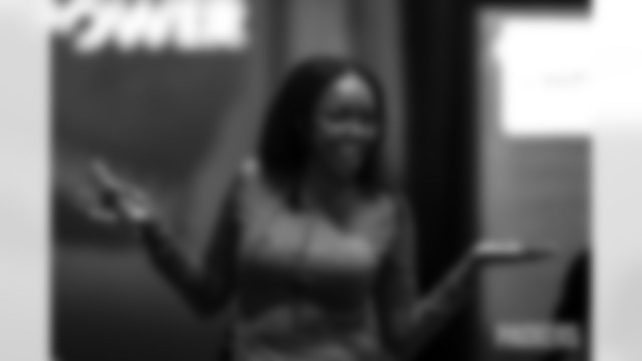 230227-empower-photos-evan-2560-7