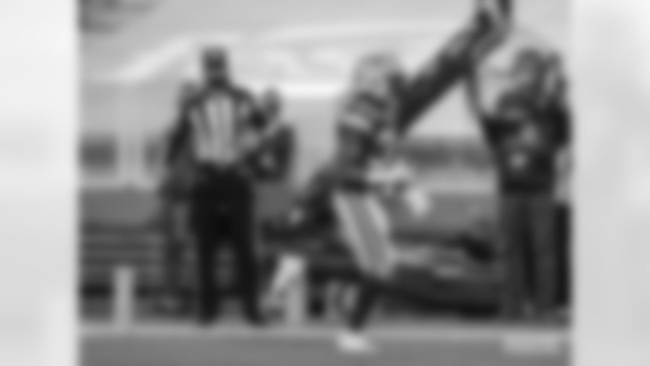 Week 4 vs. Atlanta: QB Aaron Rodgers passes short left to RB Aaron Jones for a 6-yard touchdown