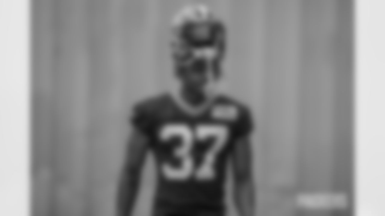 230506-minicamp-practice-gallery-2560-15