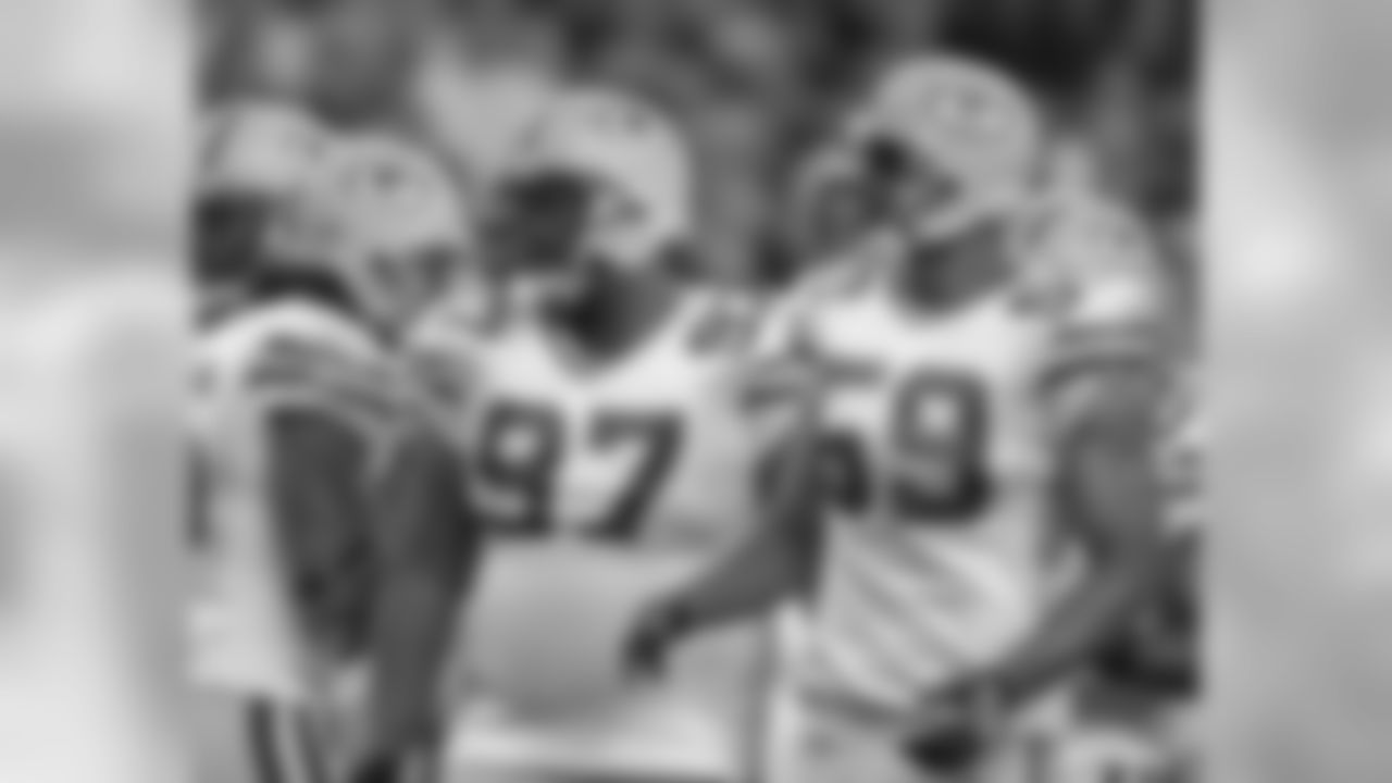 Johnny Jolly, Brad Jones