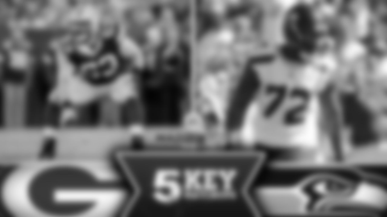 3. Corey Linsley vs. Michael Bennett