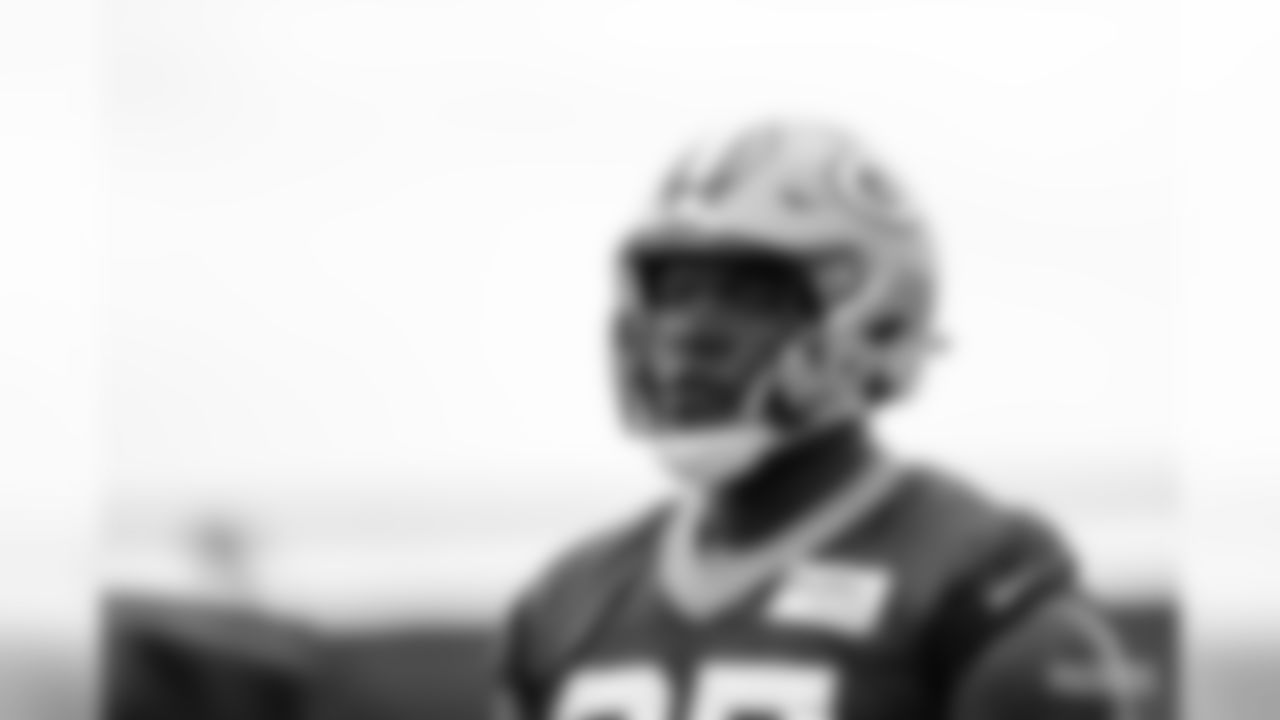 DL Kenny Clark