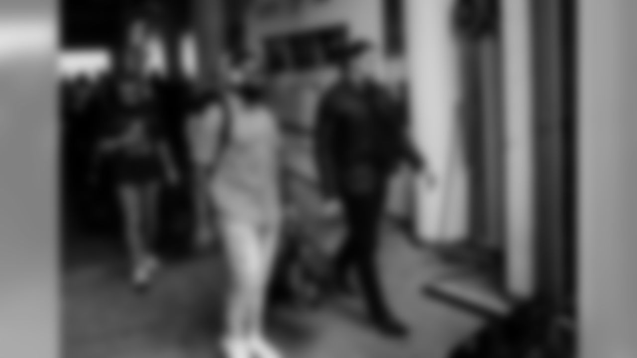 190822-stadium-arrival-bobber-18