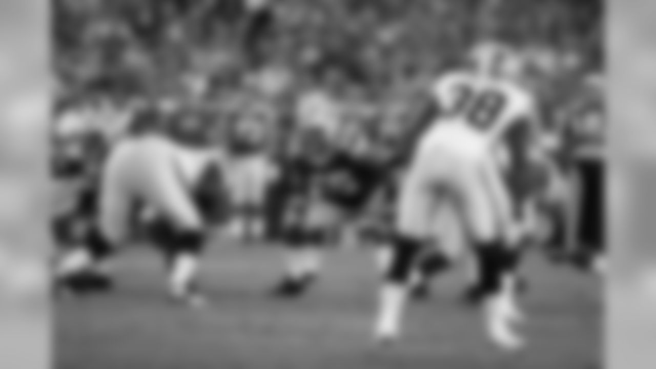 Appeared in all 16 games in 2014, seeing limited action on offense at both guard spots and as an extra lineman, and on special teams. Also played in both playoff contests.