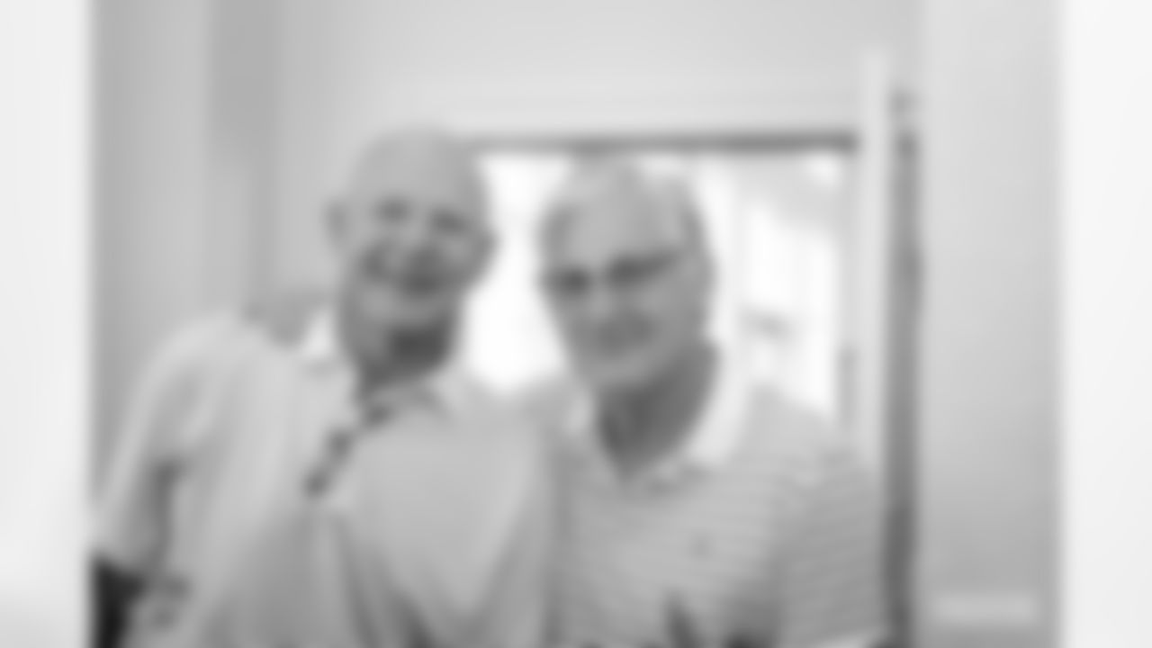 210822-golf-dinner-256010