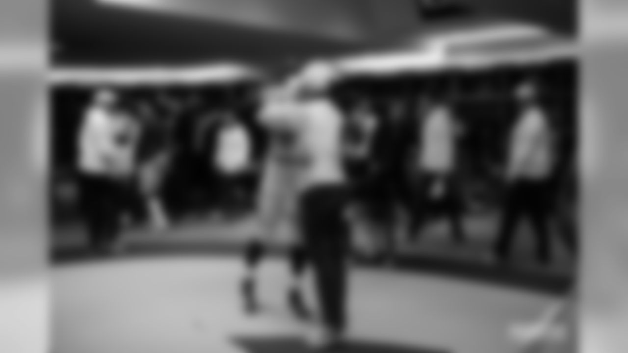 191021-locker-room-pass-24