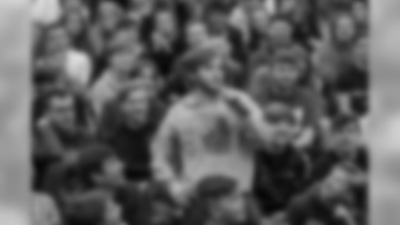 190410-tailgate-tour-marshfield-high-12