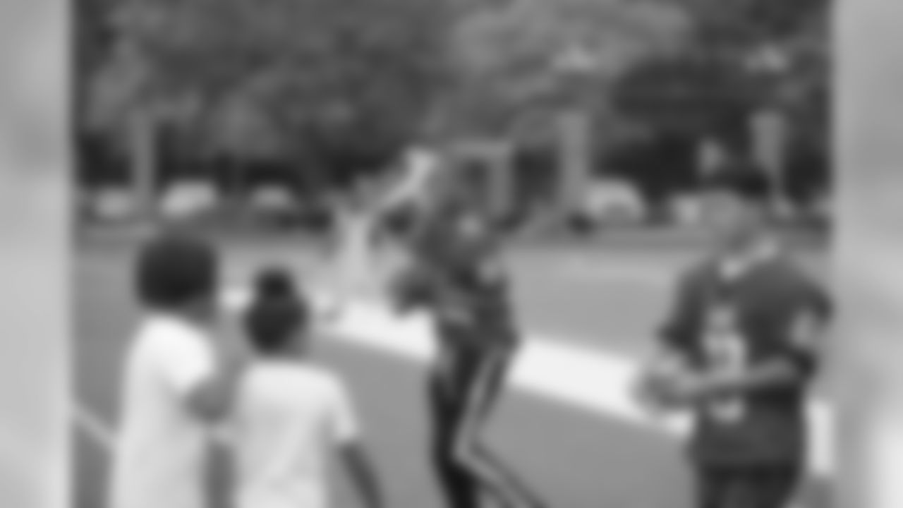190917-football-outreach-06