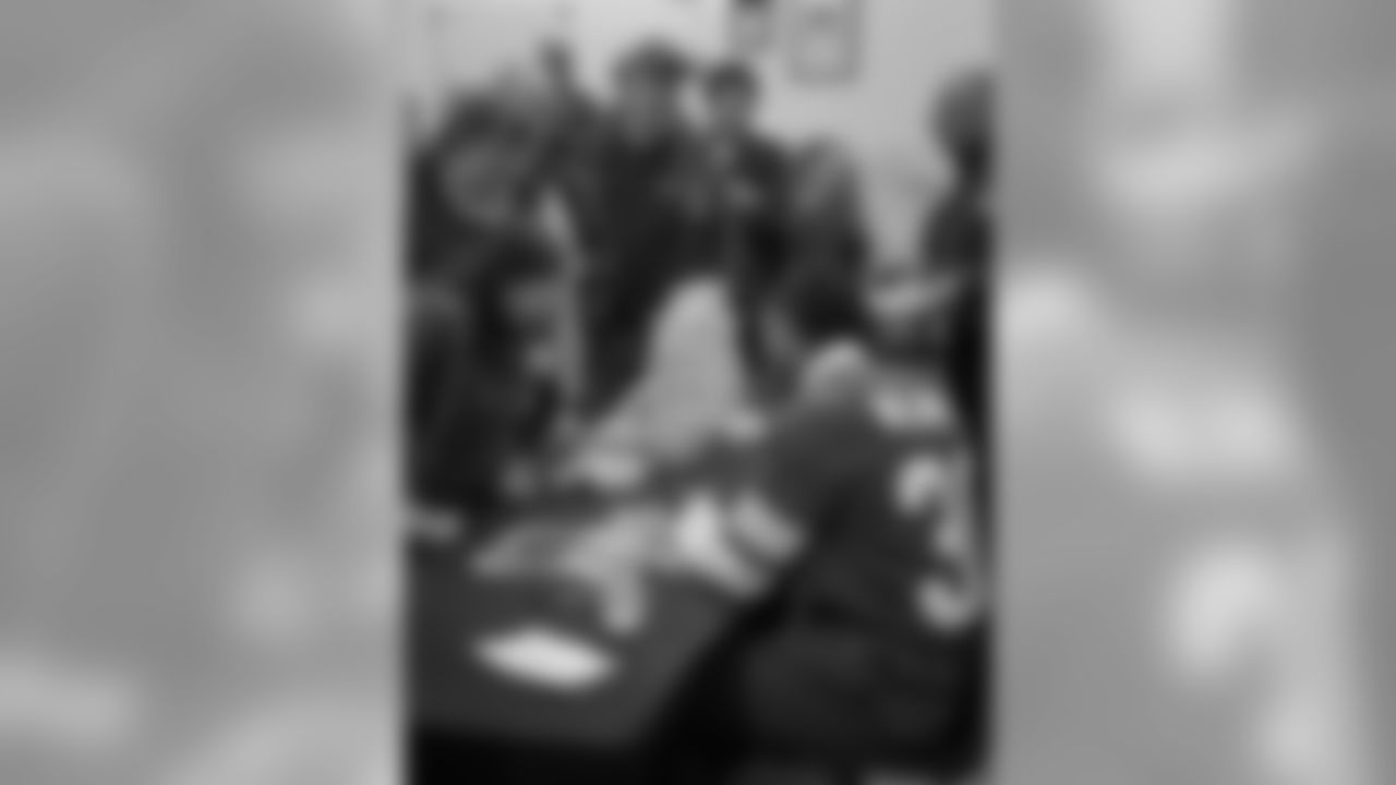 181211-jamaal-williams-pauls-pantry-05