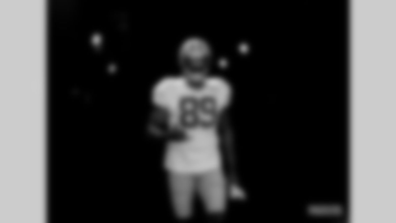 TE Marcedes Lewis