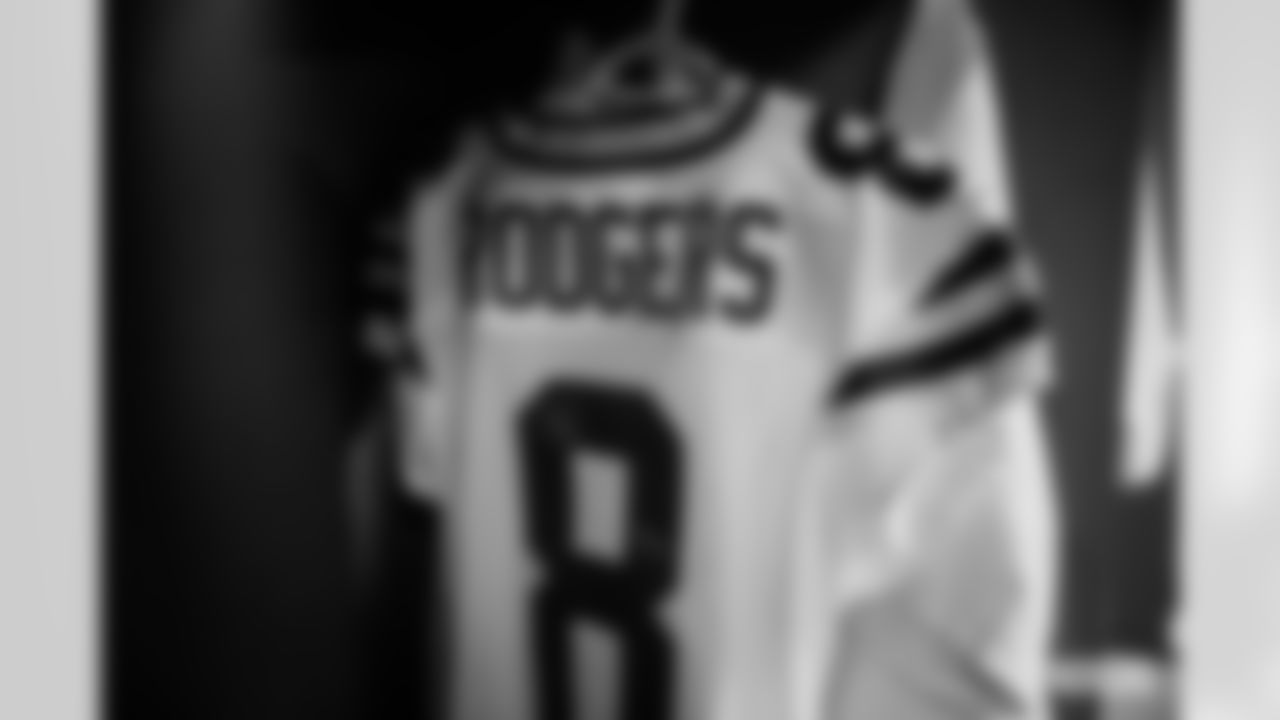 220812-locker-room-hartwig-WM-010