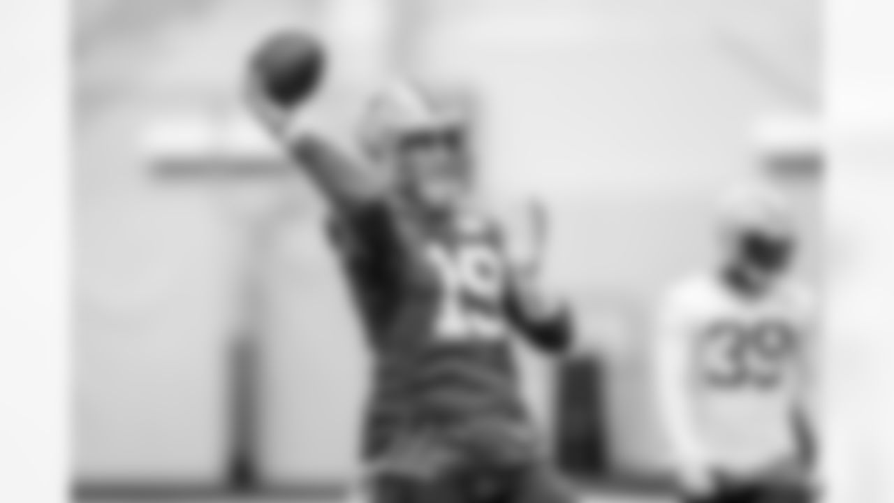 221222-evan-practice-gallery-2560040